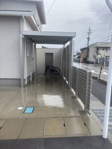 アルミカーポートを活用したオリジナル自転車小屋